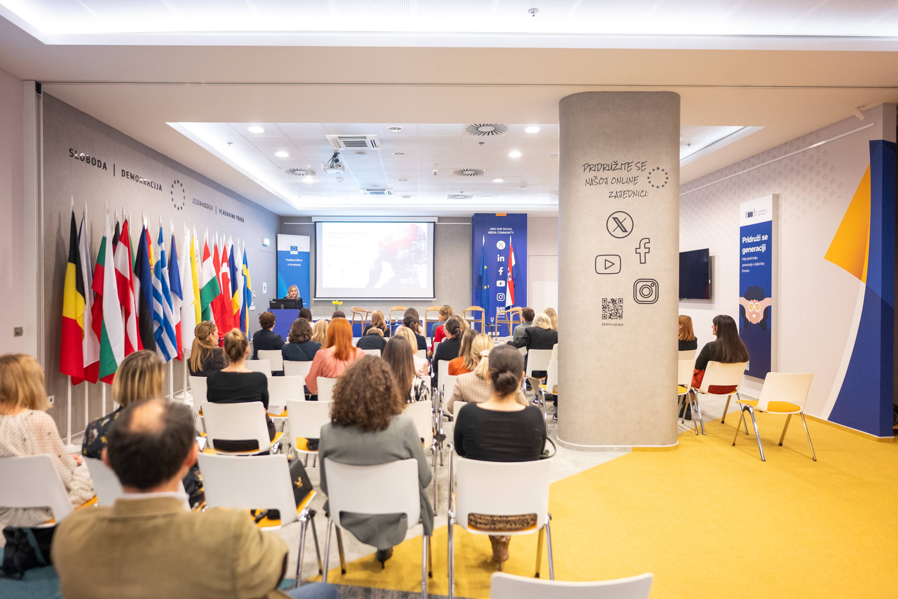 Konf AI galerija - fotografija 20