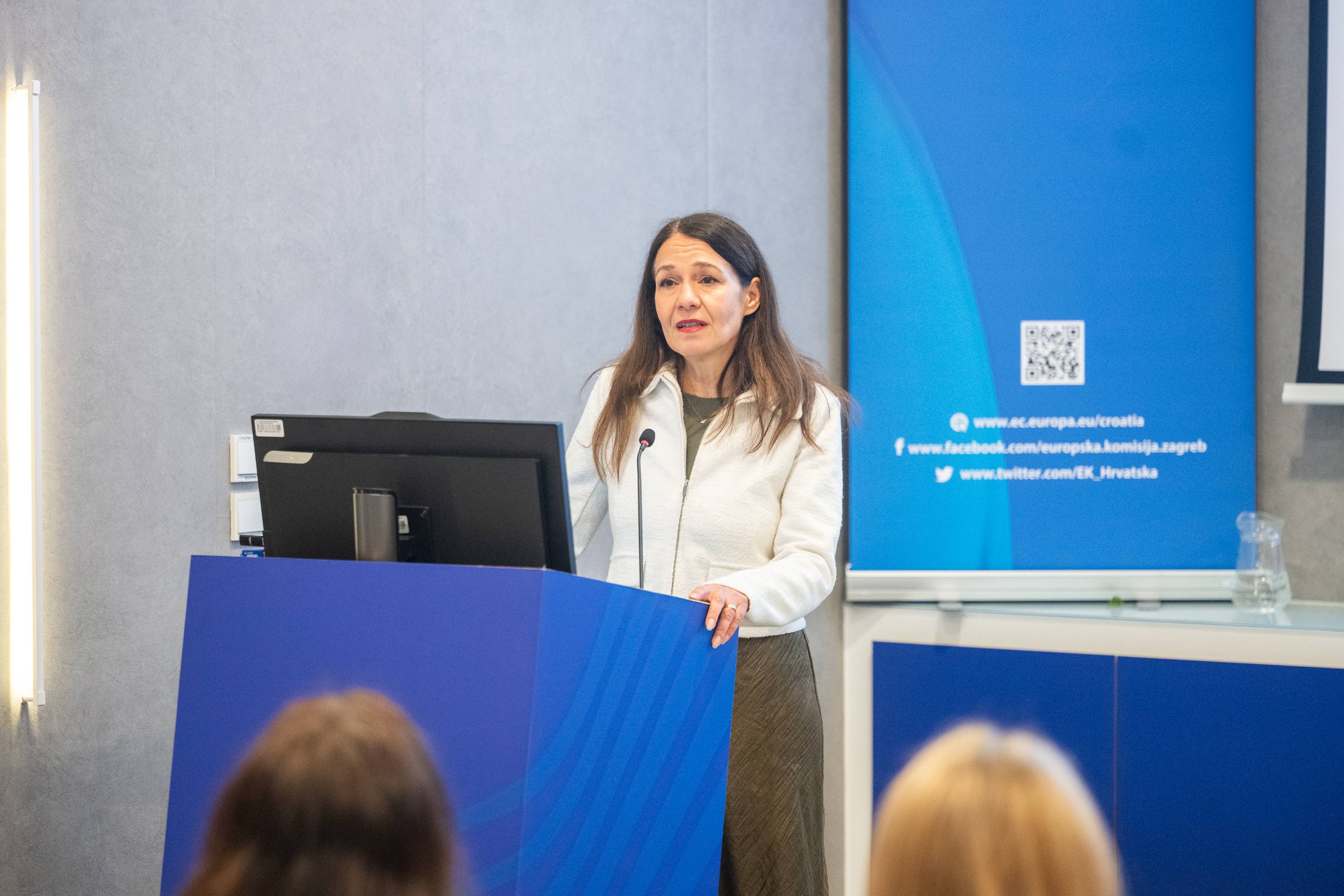 Konf AI galerija - fotografija 22