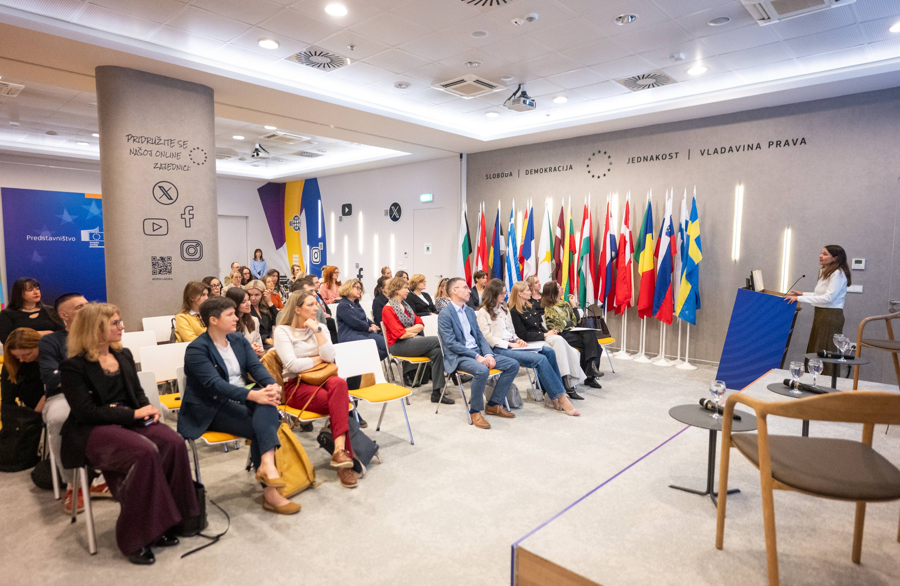 Konf AI galerija - fotografija 26