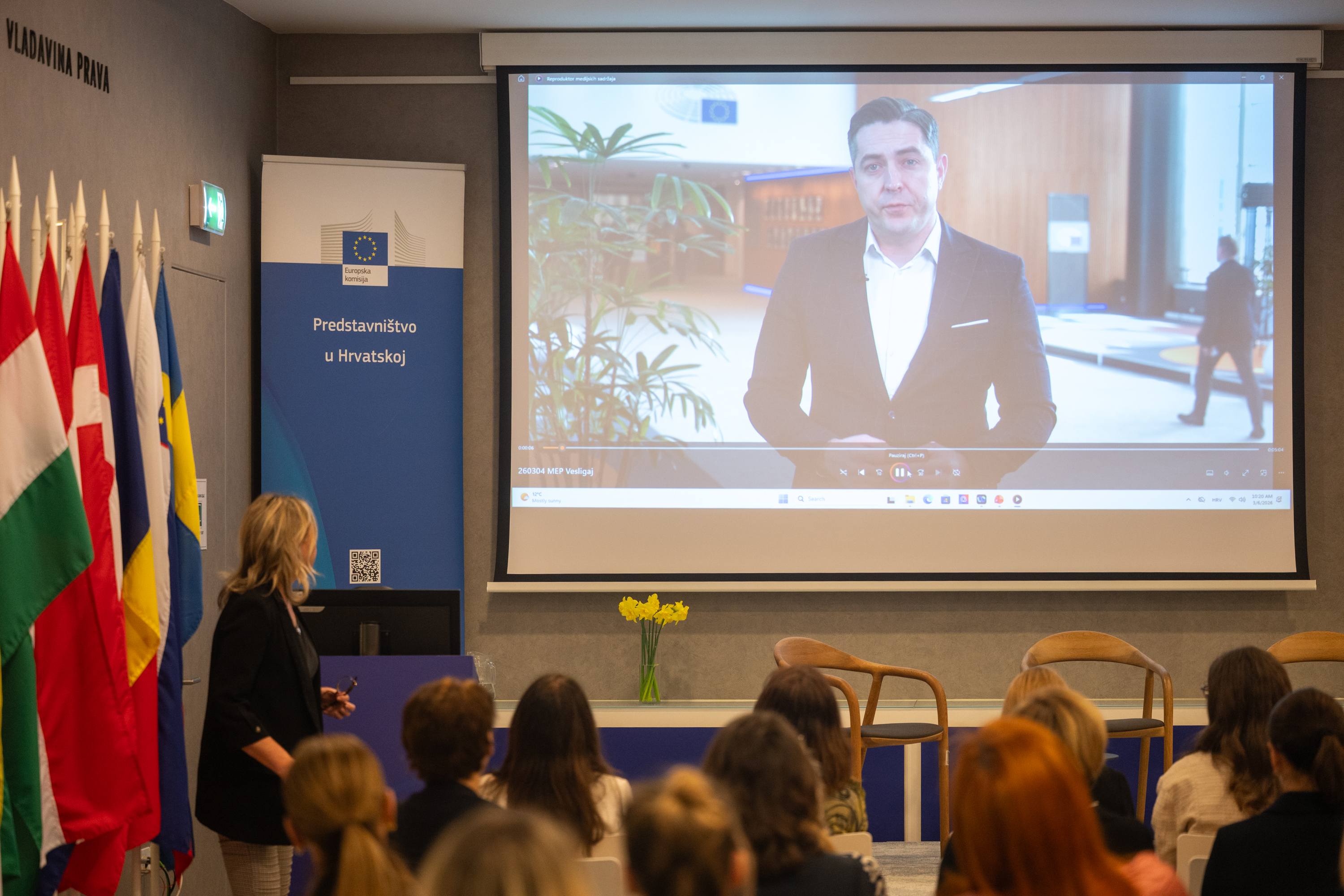 Konf AI galerija - fotografija 44