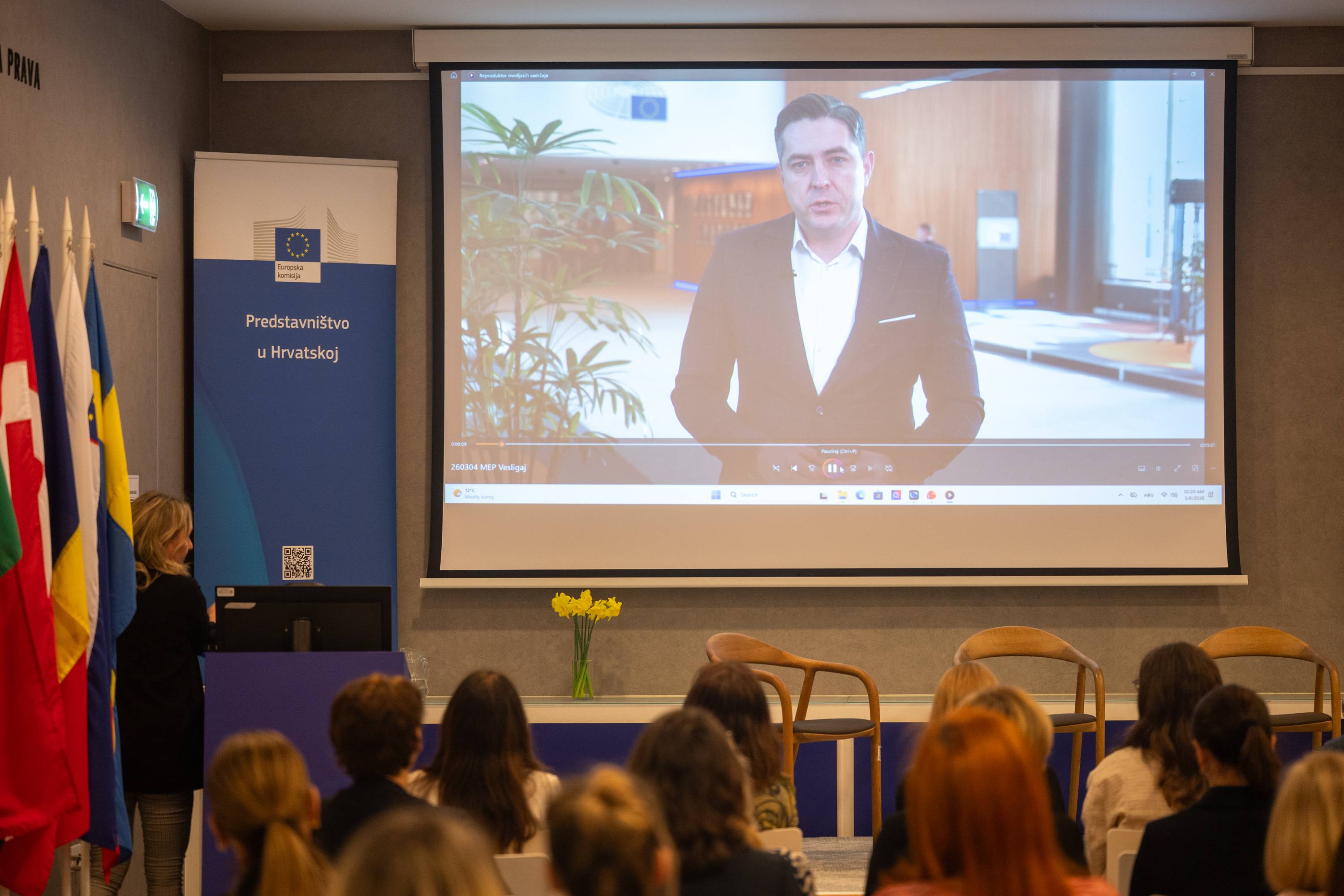 Konf AI galerija - fotografija 45