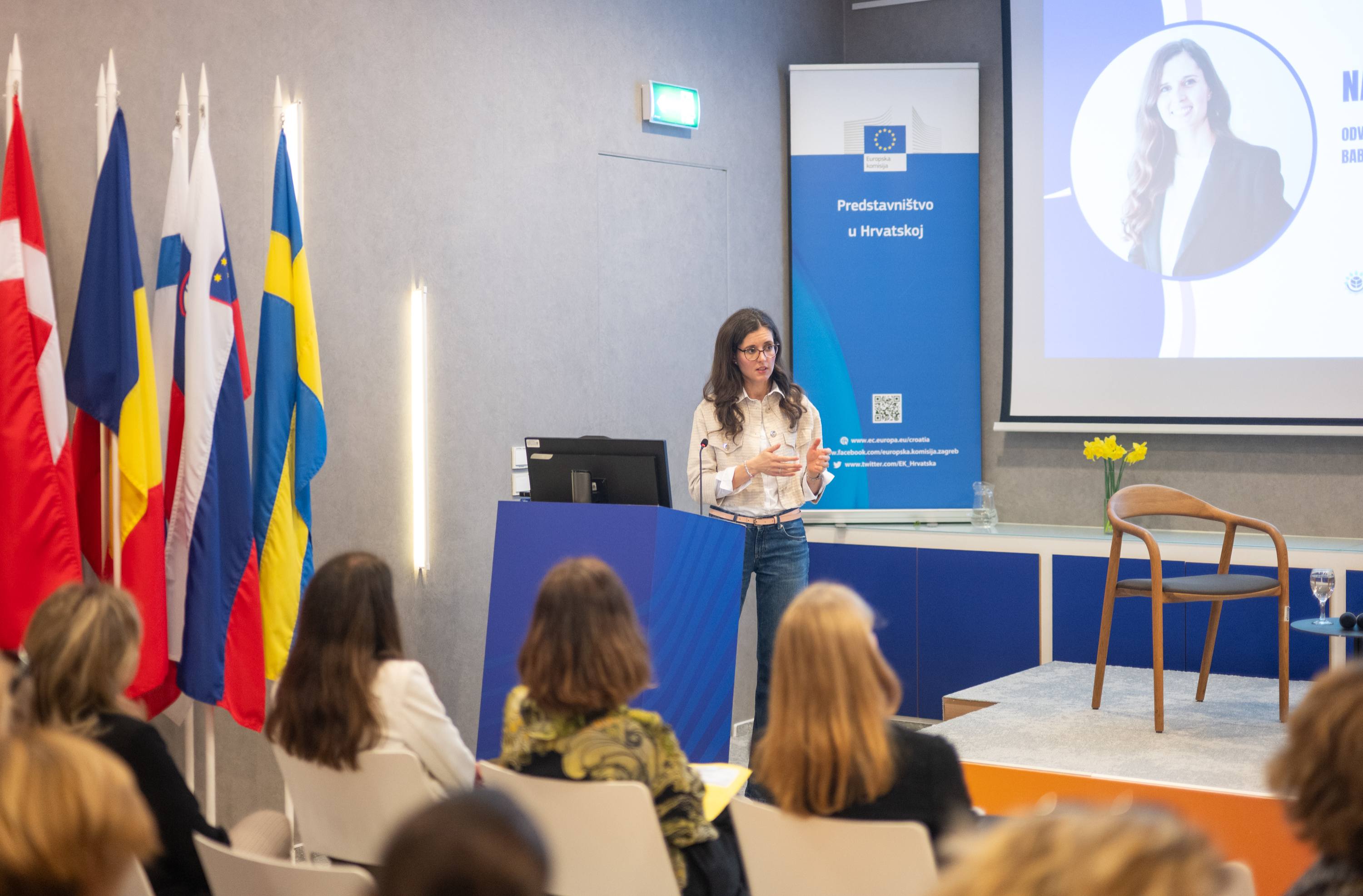 Konf AI galerija - fotografija 58