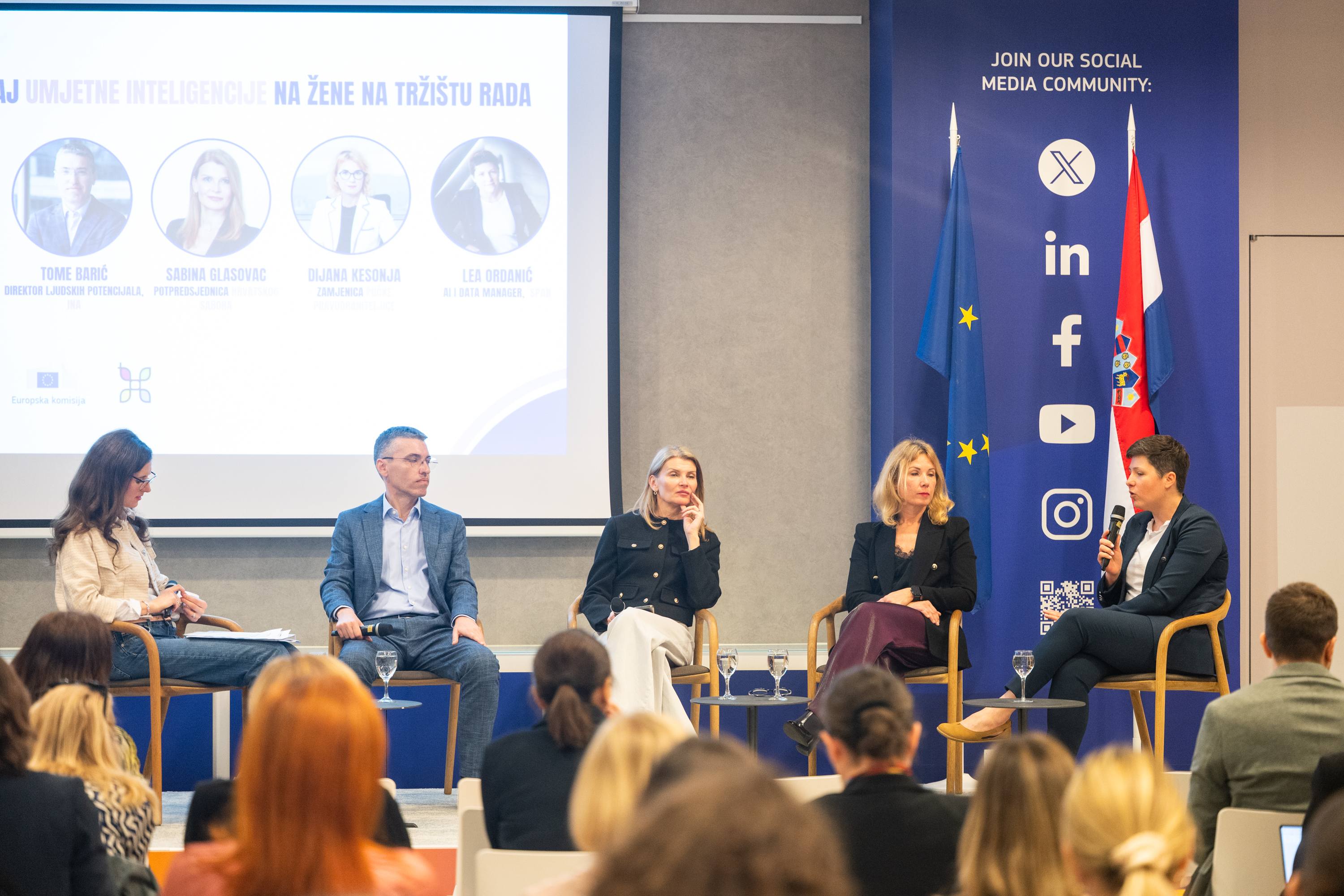 Konf AI galerija - fotografija 75