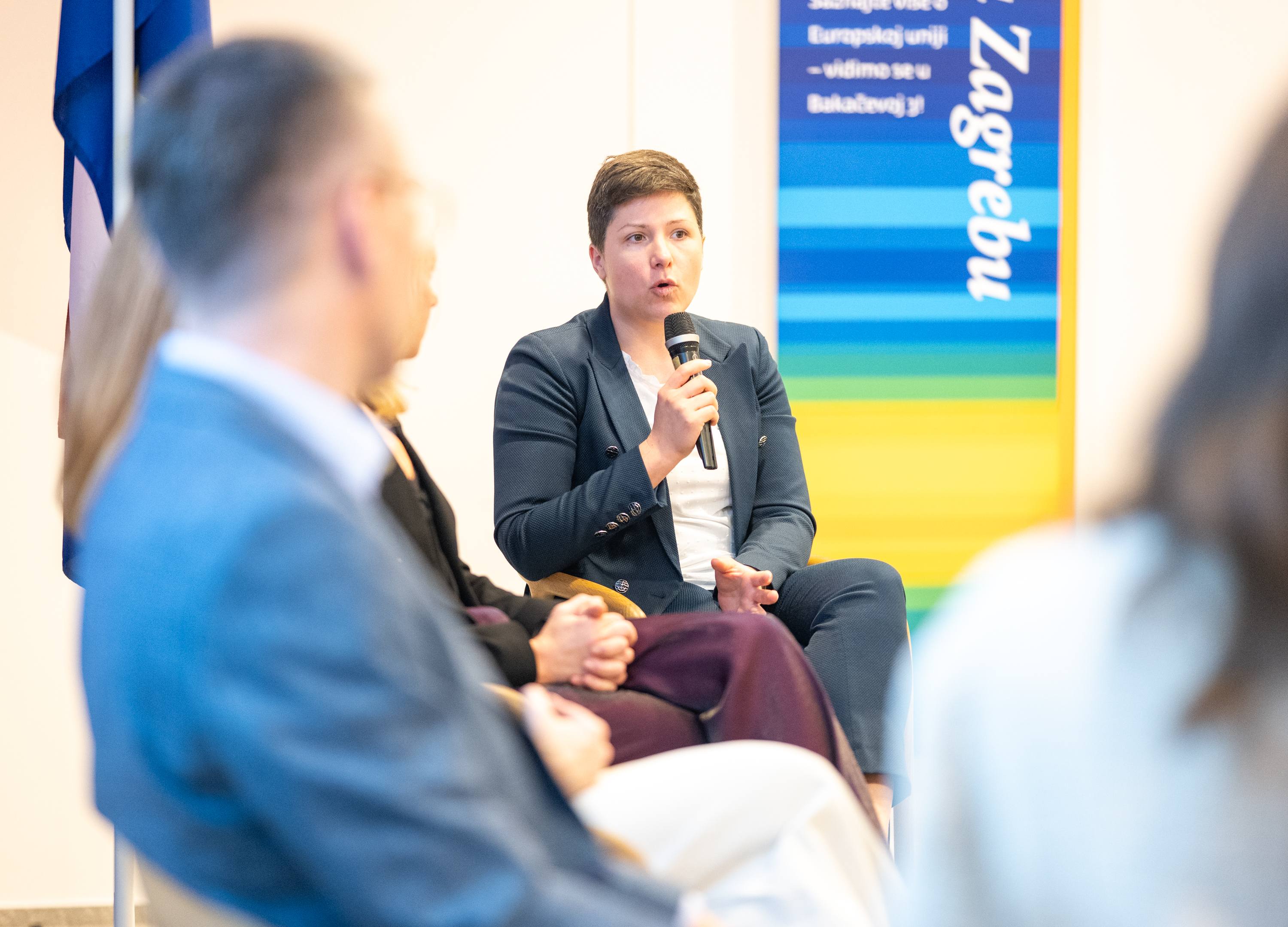 Konf AI galerija - fotografija 83