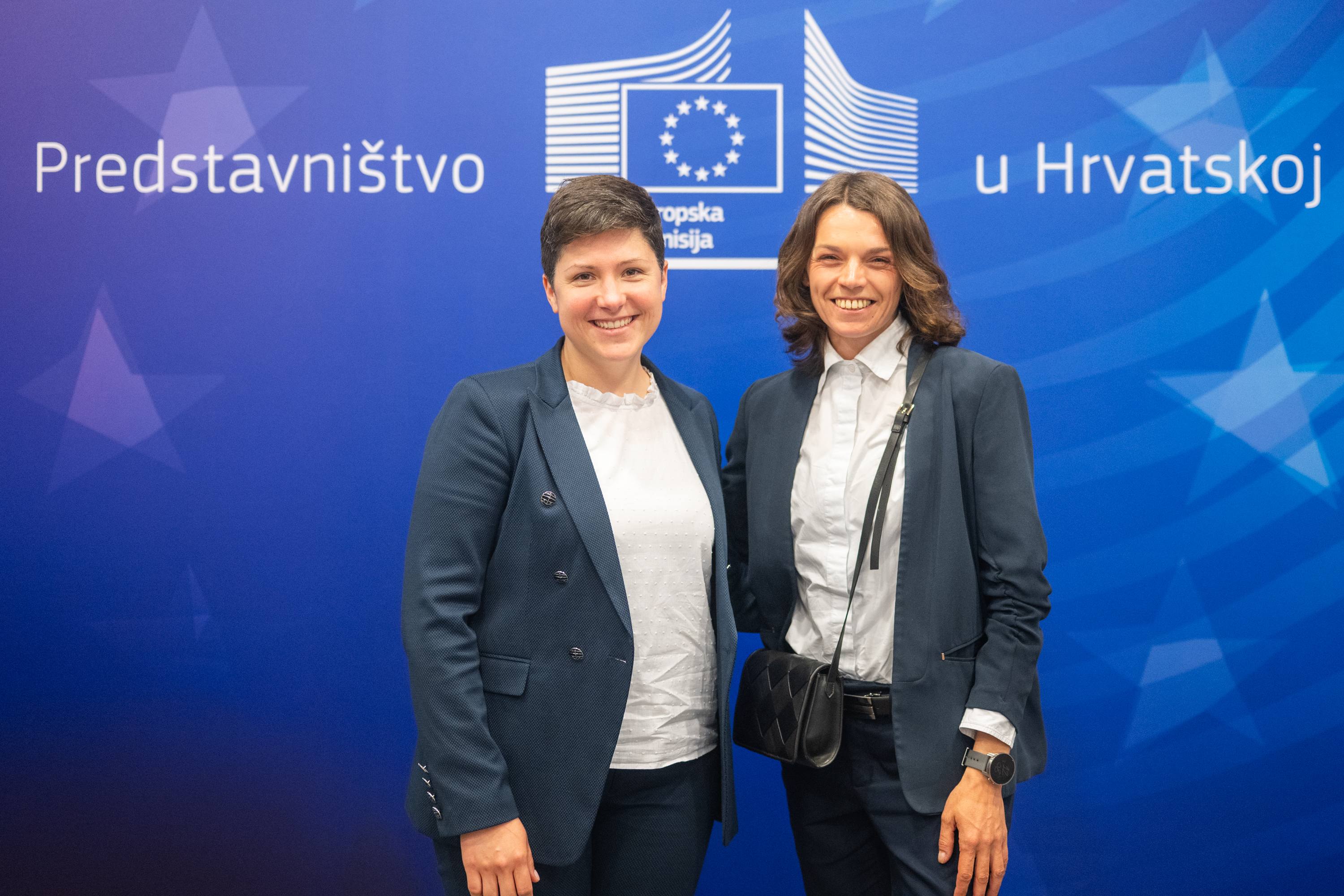 Konf AI galerija - fotografija 105